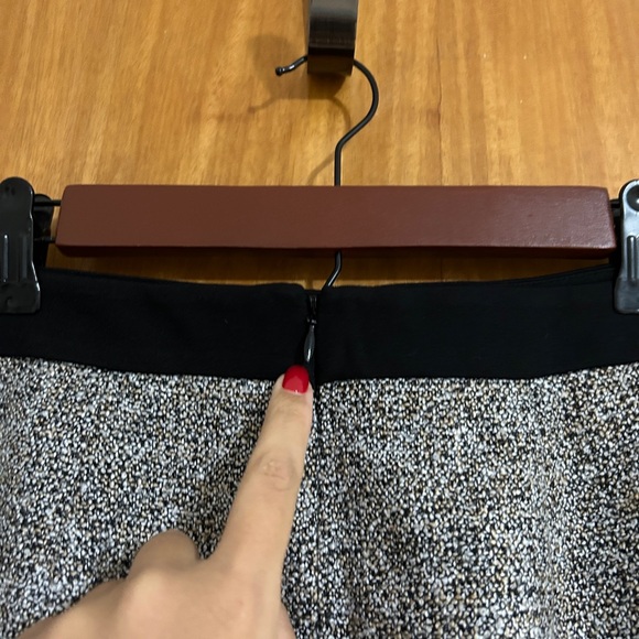 Women's Tweed Set - Black and Gray - Picture 7 of 8